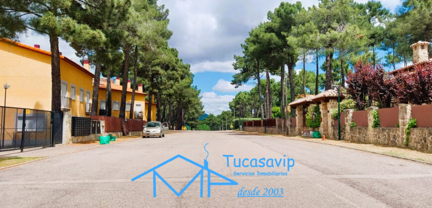 Chalet Pareado en Cadalso de los Vidrios