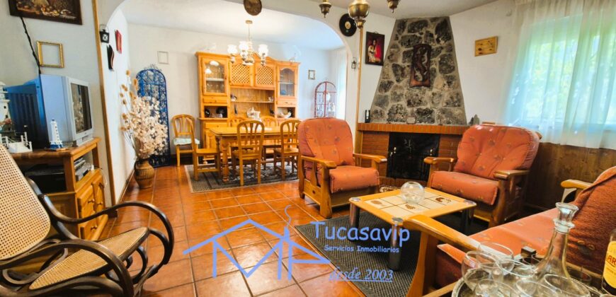 Chalet adosado en Pelayos de la Presa