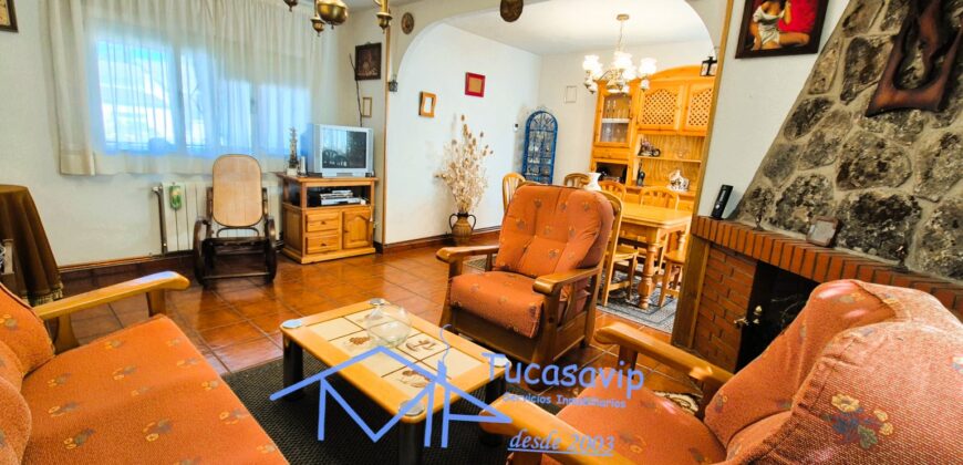 Chalet adosado en Pelayos de la Presa
