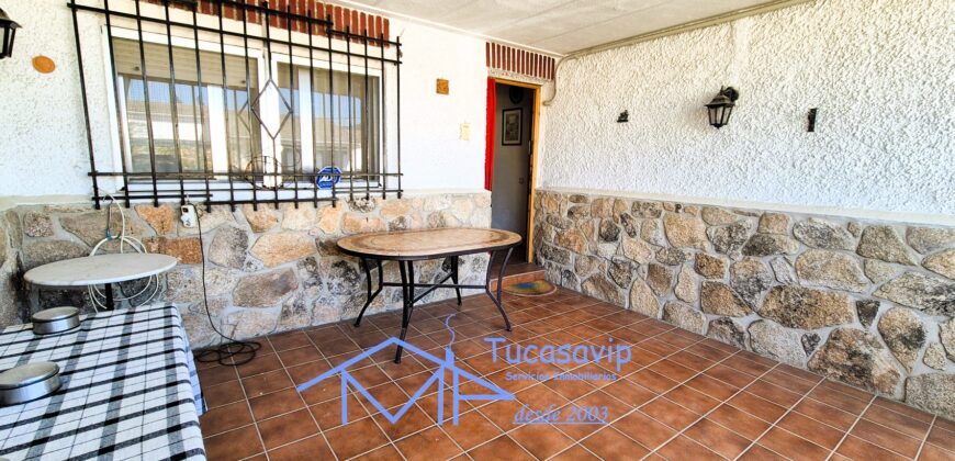 Chalet adosado en Pelayos de la Presa