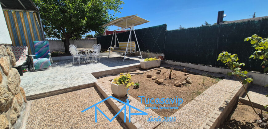 Chalet con piscina en Pelayos de la Presa.