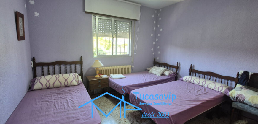 Chalet con piscina en Pelayos de la Presa.