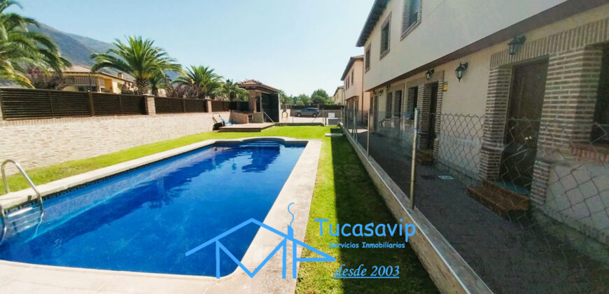 Chalet Pareado en La Adrada