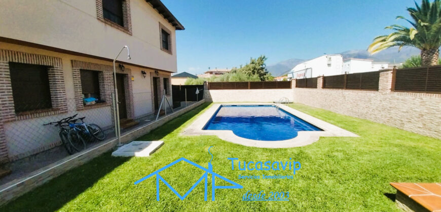 Chalet Pareado en La Adrada